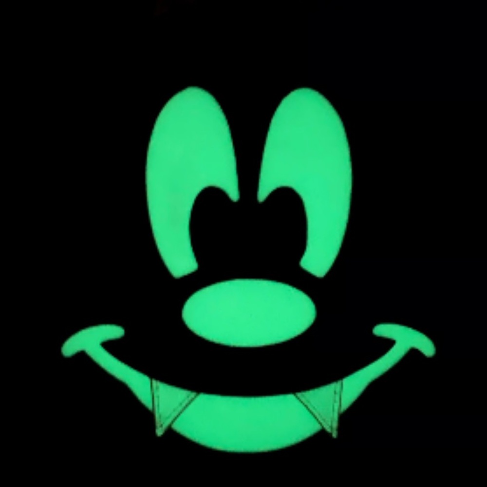 Disney Mickey bat convertible backpack LASR exclusive Loungefly - Picture 6 of 6